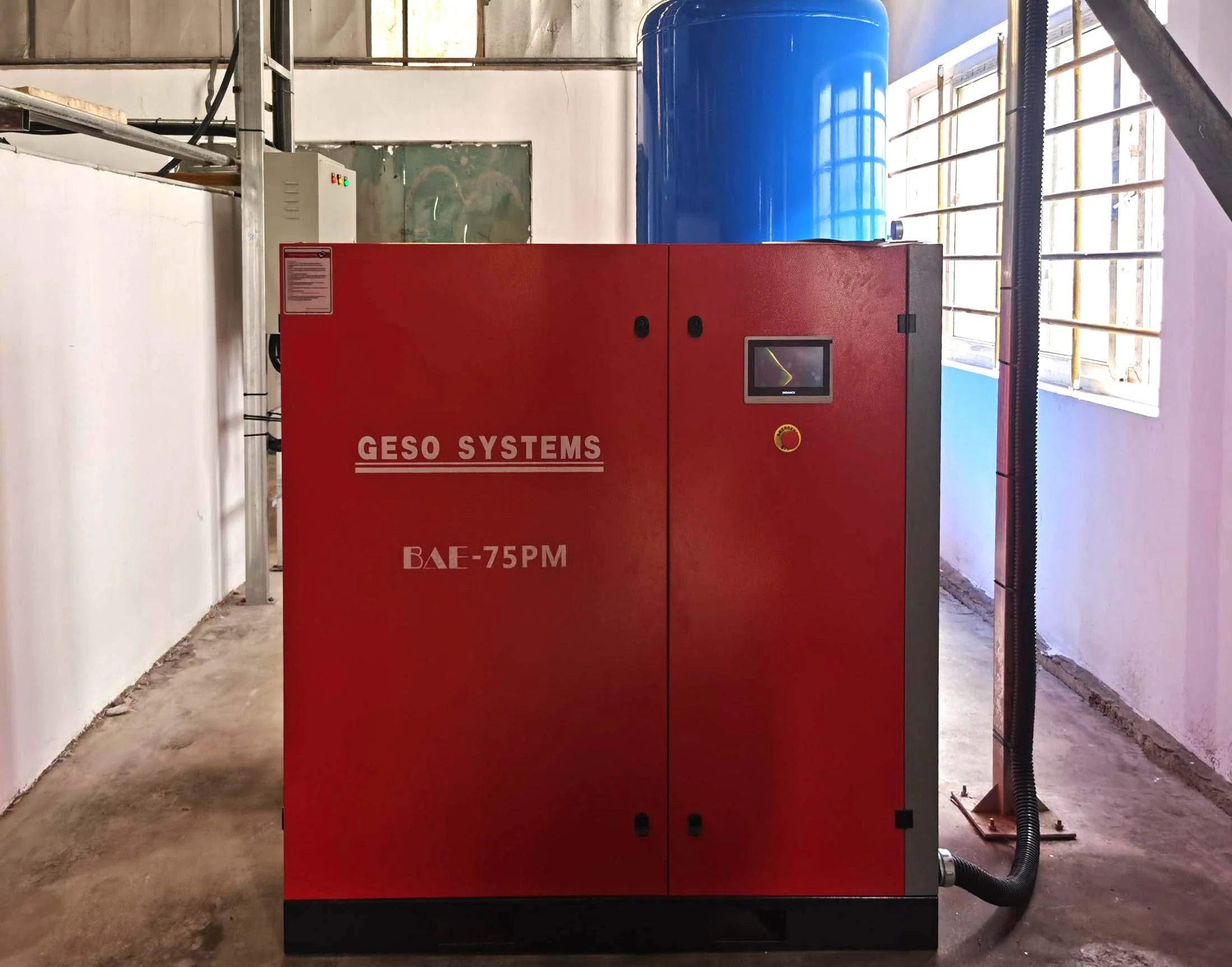 ການແກ້ໄຂ Screw Compressor 75kW ສໍາລັບການຜະລິດເຄມີແລະການເຄືອບ